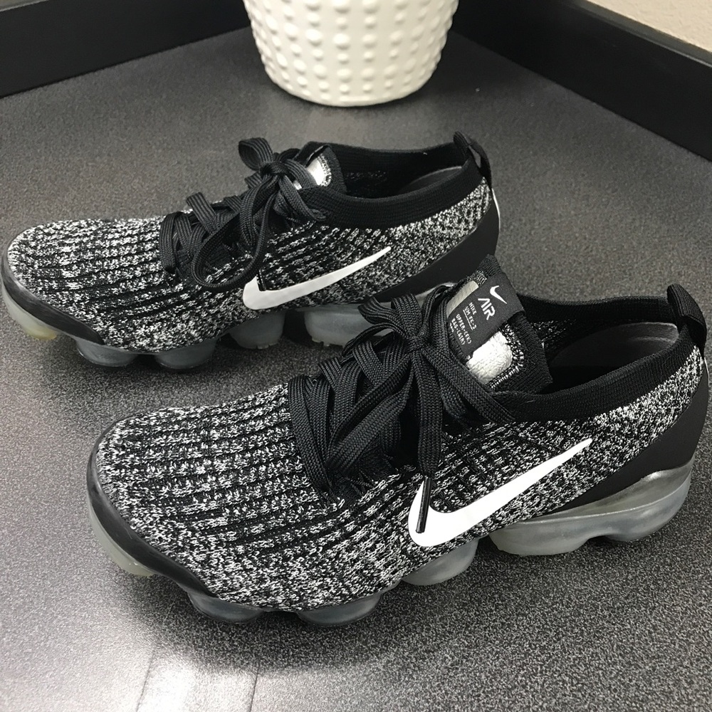 Nike Air VaporMax Womens Size 8